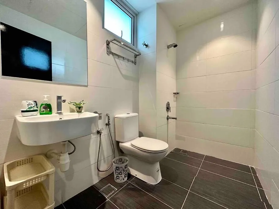 Aesthetic Home Twin Galaxy -2Br- Free Shuttle Bus By Cowidea Τζόχορ Μπάχρου Διαμέρισμα